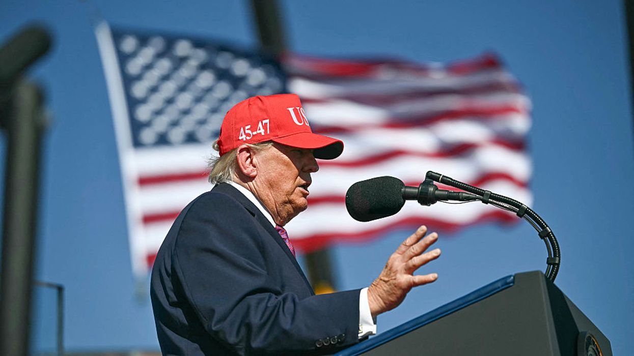 Trump Says Leakers ‘Should Be Shot’ and Rails Against Media at Rally